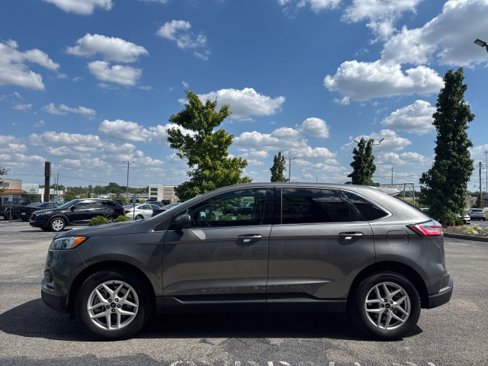Used 2024 Ford Edge SEL image 15