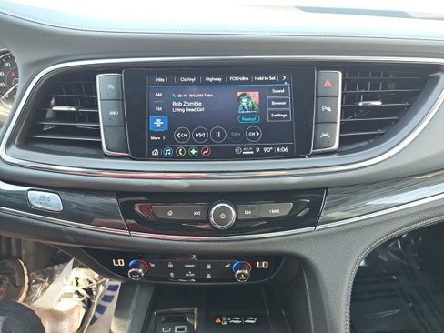 Used 2024 Buick Enclave Essence image 47