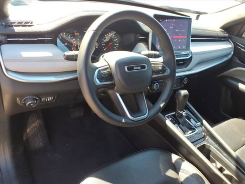 Certified 2024 Jeep Compass Limited w/ Sun and Sound Group image 15