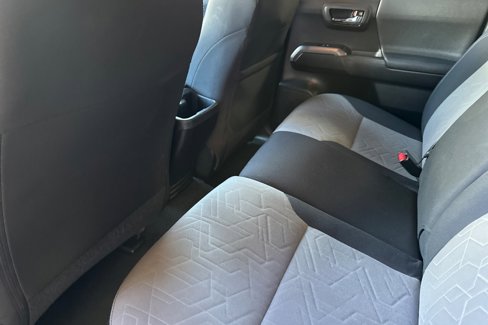 Used 2021 Toyota Tacoma TRD Off-Road image 14