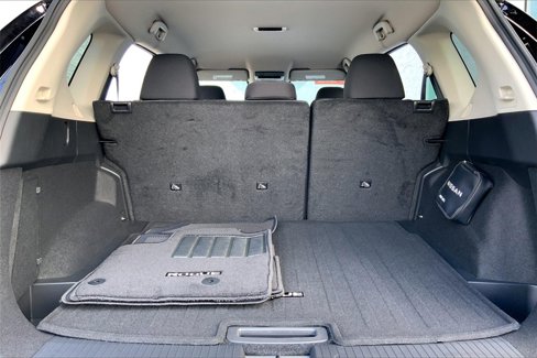 Certified 2024 Nissan Rogue SV image 20