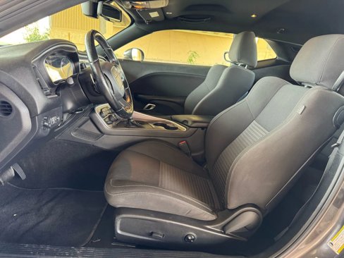 Used 2021 Dodge Challenger R/T image 11