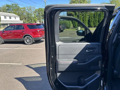 Used 2023 Nissan Frontier PRO-4X w/ Pro Convenience Package image 17