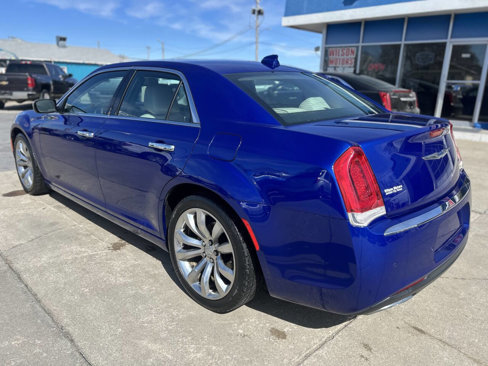 Used 2018 Chrysler 300 Limited w/ Safetytec Plus Group image 5