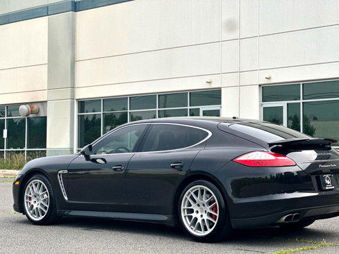 Used 2010 Porsche Panamera Turbo image 11