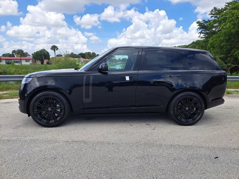 New 2025 Land Rover Range Rover SE image 7