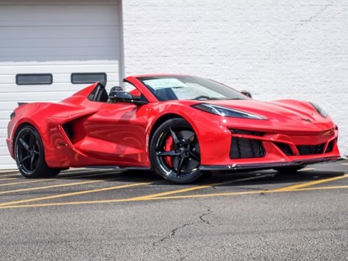 New 2025 Chevrolet Corvette E-Ray image 2