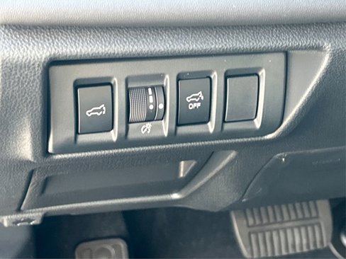 New 2025 Subaru Outback Limited image 40