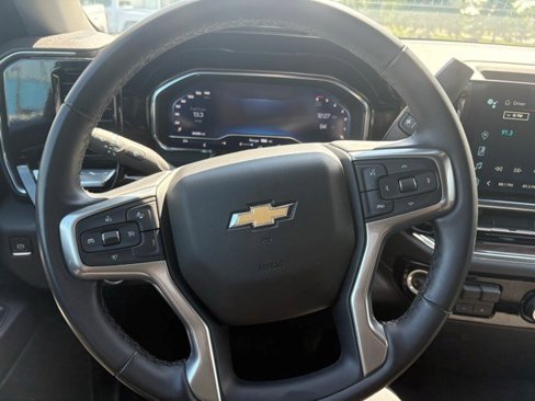 Certified 2024 Chevrolet Silverado 2500 LT image 12