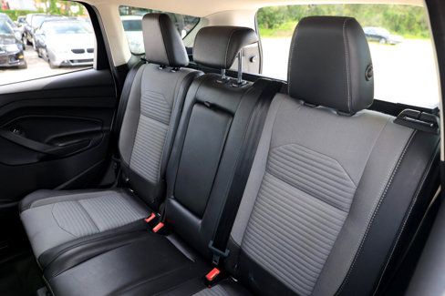 Used 2017 Ford Escape Titanium image 8