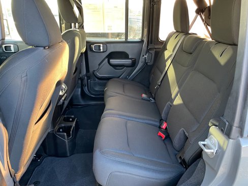 Used 2021 Jeep Wrangler Unlimited Sport image 40