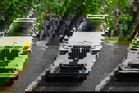 Used 2024 BMW X7 xDrive40i image 13