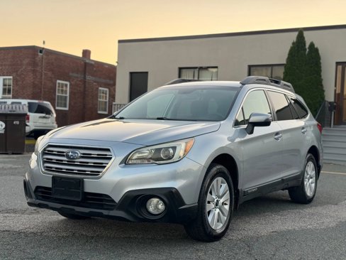 Used 2015 Subaru Outback 2.5i Premium image 5