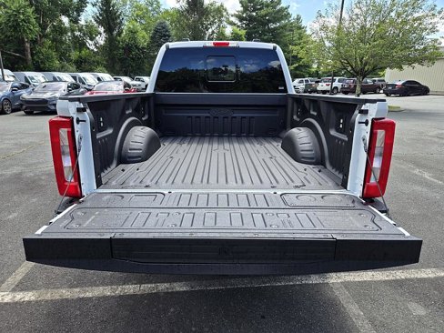 New 2025 Ford F250 XLT w/ FX4 Off-Road Package image 15