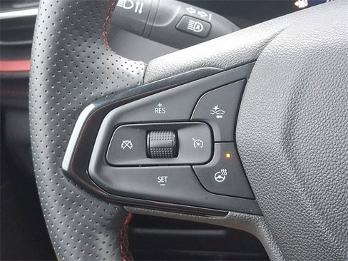 Used 2025 Chevrolet TrailBlazer RS w/ Driver Confidence Package image 20