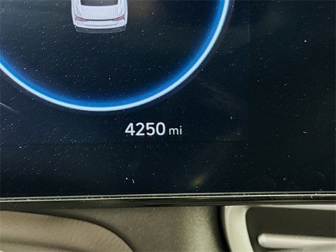 Used 2024 Hyundai Elantra SEL image 19