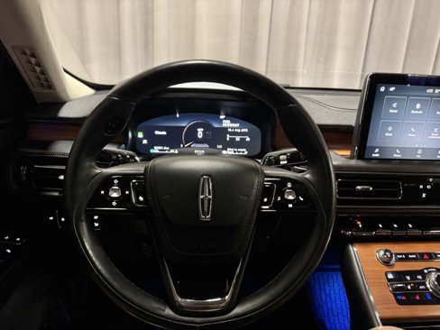 Used 2020 Lincoln Aviator Reserve w/ Equipment Group 201A image 16