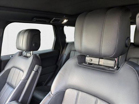 Used 2020 Land Rover Range Rover Sport HST image 14