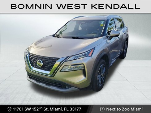 Used 2021 Nissan Rogue SL image 2