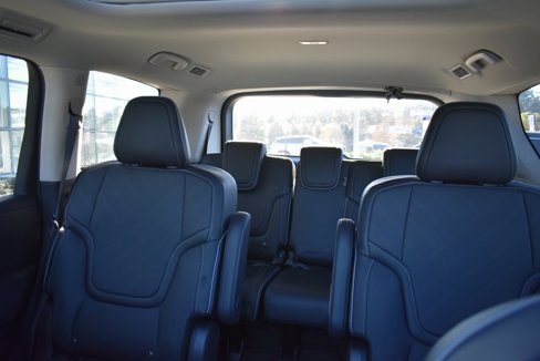 New 2025 INFINITI QX80 Luxe image 18