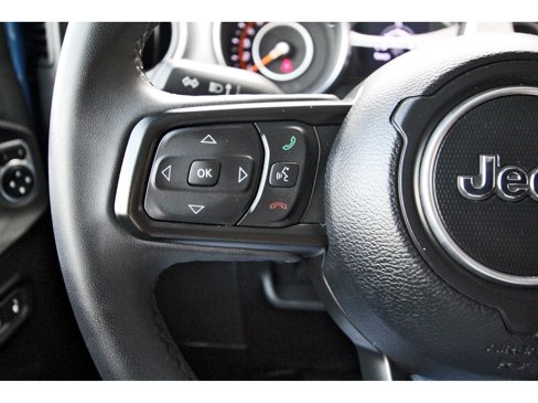 Used 2023 Jeep Gladiator Sport image 15