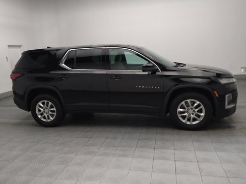 Used 2022 Chevrolet Traverse LS image 11