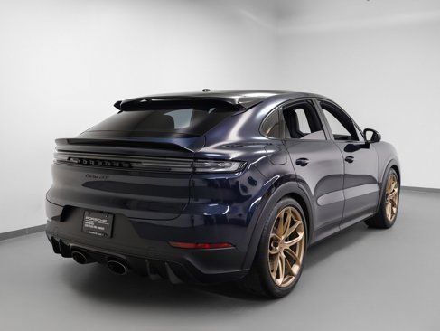 Certified 2025 Porsche Cayenne Turbo GT image 12