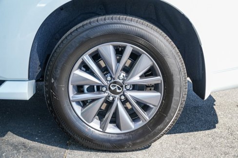 New 2026 INFINITI QX80 Pure image 10