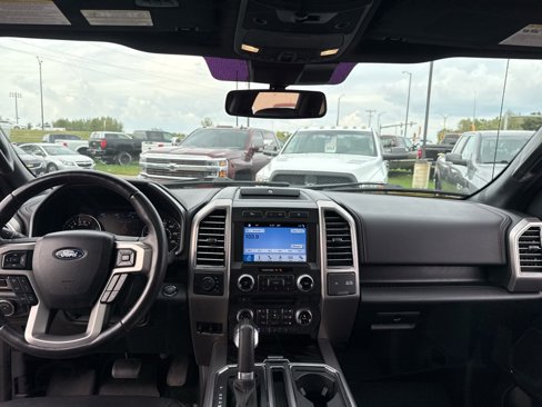 Used 2018 Ford F150 Platinum w/ Equipment Group 701A Luxury image 32