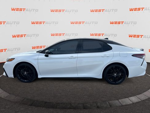 Used 2023 Toyota Camry XSE image 2