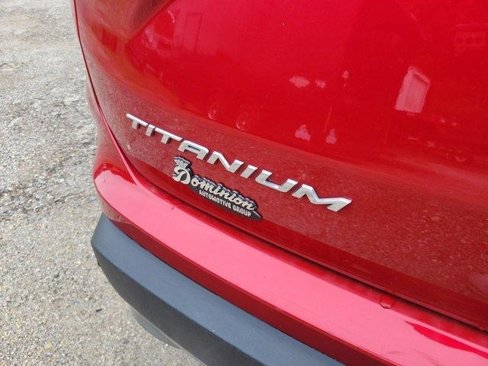 Used 2024 Ford Edge Titanium image 7