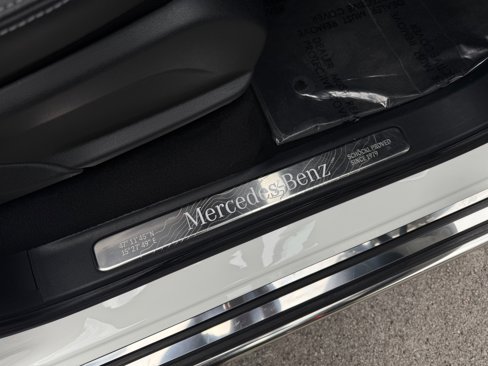 Used 2025 Mercedes-Benz G 550 image 15