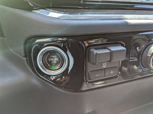 Used 2022 Chevrolet Silverado 1500 LT Trail Boss image 19