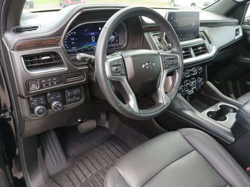 Used 2023 Chevrolet Tahoe Z71 w/ Luxury Package image 10