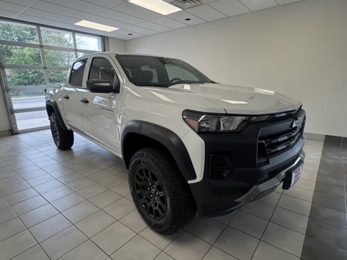 New 2025 Chevrolet Colorado Trail Boss image 2