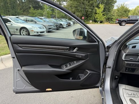 Used 2021 Honda Accord EX-L image 16