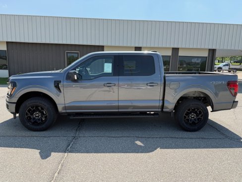New 2025 Ford F150 XLT w/ Equipment Group 302A MID image 8
