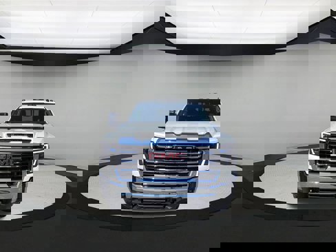 Used 2025 GMC Sierra 2500 SLE w/ SLE Value Package; image 3