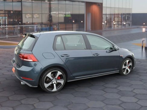 Used 2019 Volkswagen GTI S image 8