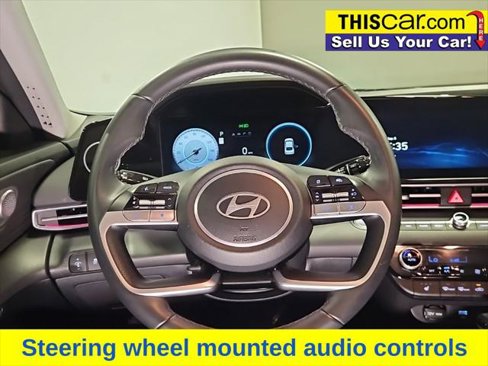 Used 2024 Hyundai Elantra Limited image 11