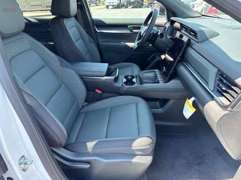New 2026 GMC Terrain AT4 w/ Technology Package II image 17