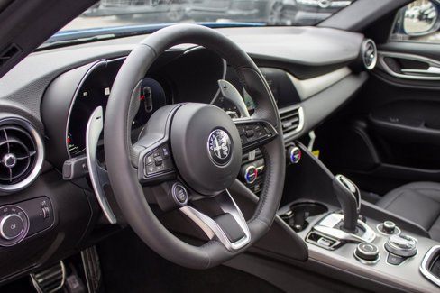 New 2025 Alfa Romeo Giulia AWD w/ Driving Assist Package image 11