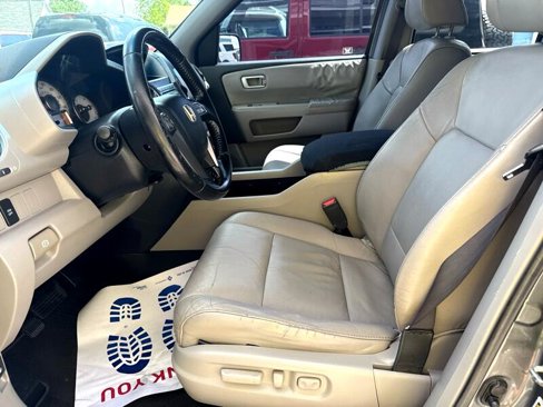 Used 2010 Honda Pilot EX-L image 11