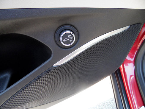 Used 2019 Buick Enclave Essence image 13