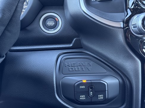 New 2025 RAM 2500 Big Horn image 32