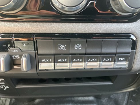 New 2025 RAM 5500 Tradesman image 20