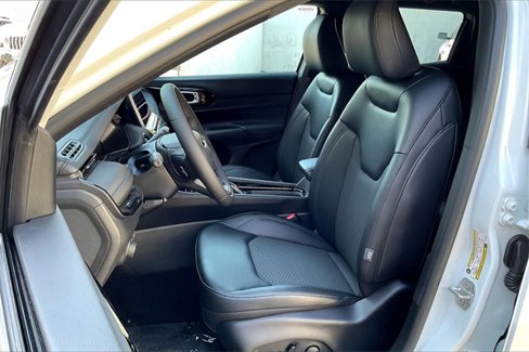 New 2026 Jeep Compass Latitude w/ Quick Order Package 29K image 8