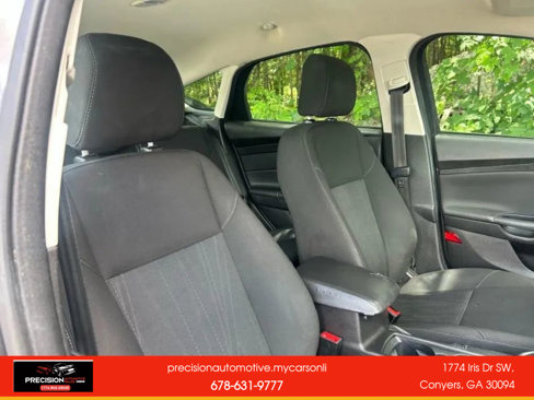 Used 2015 Ford Focus SE image 30
