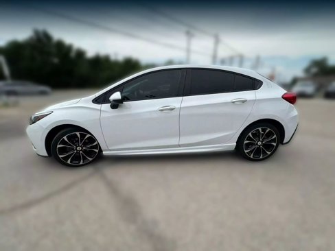 Used 2019 Chevrolet Cruze Premier w/ Sun And Sound Package image 4