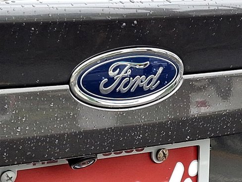Used 2019 Ford Fusion SE image 30